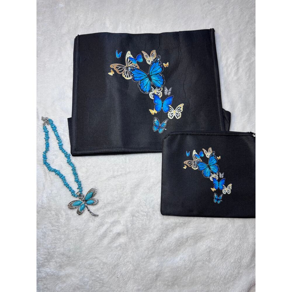 Custom set of bags and necklace